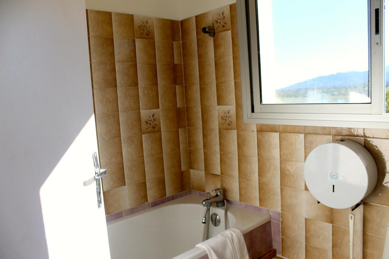 Hotel Restaurant La Garenne Tresserre Rom bilde